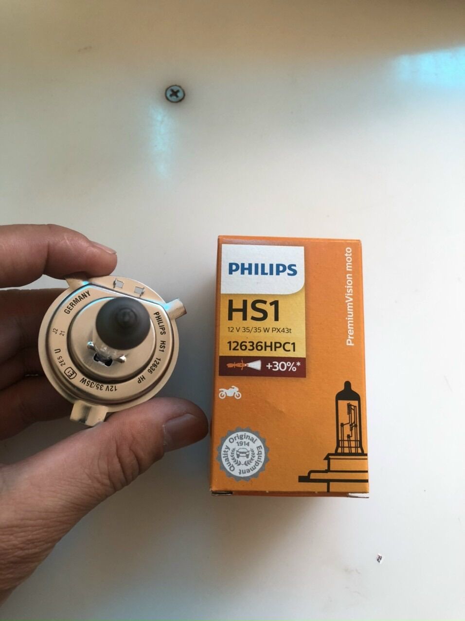 Bóng Đèn Pha Xe Máy Philips Premium Vision Moto