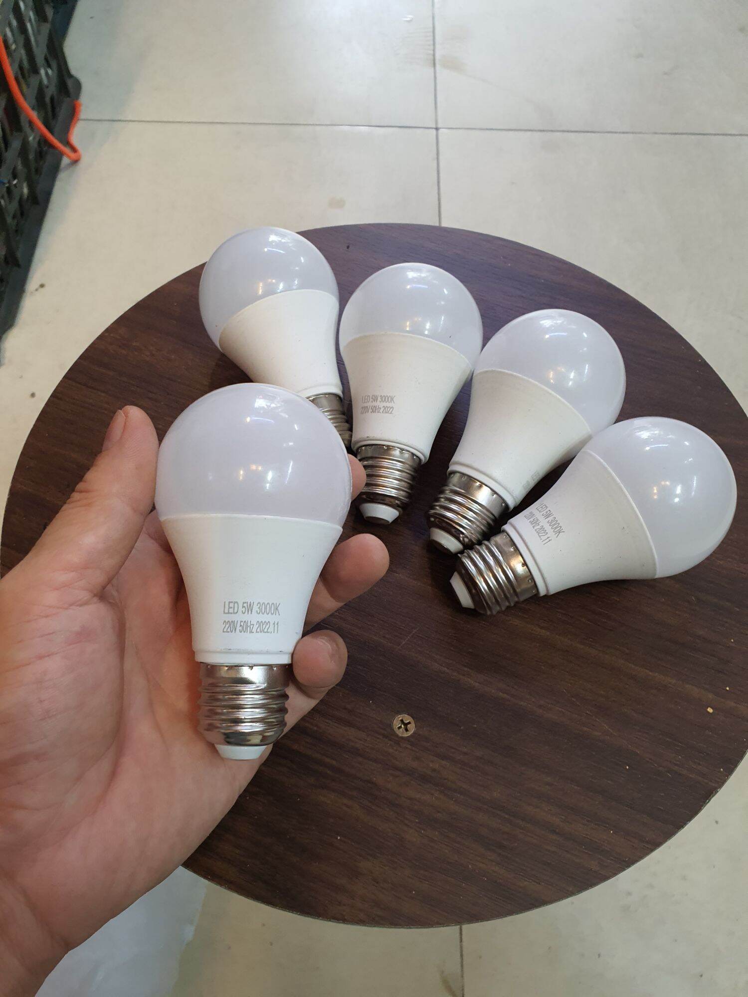 Bóng led búp 5w đui e27 phổ thông