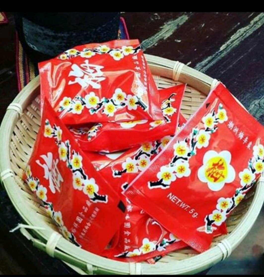 10 gói xí muội hoa anh đào Thái Lan