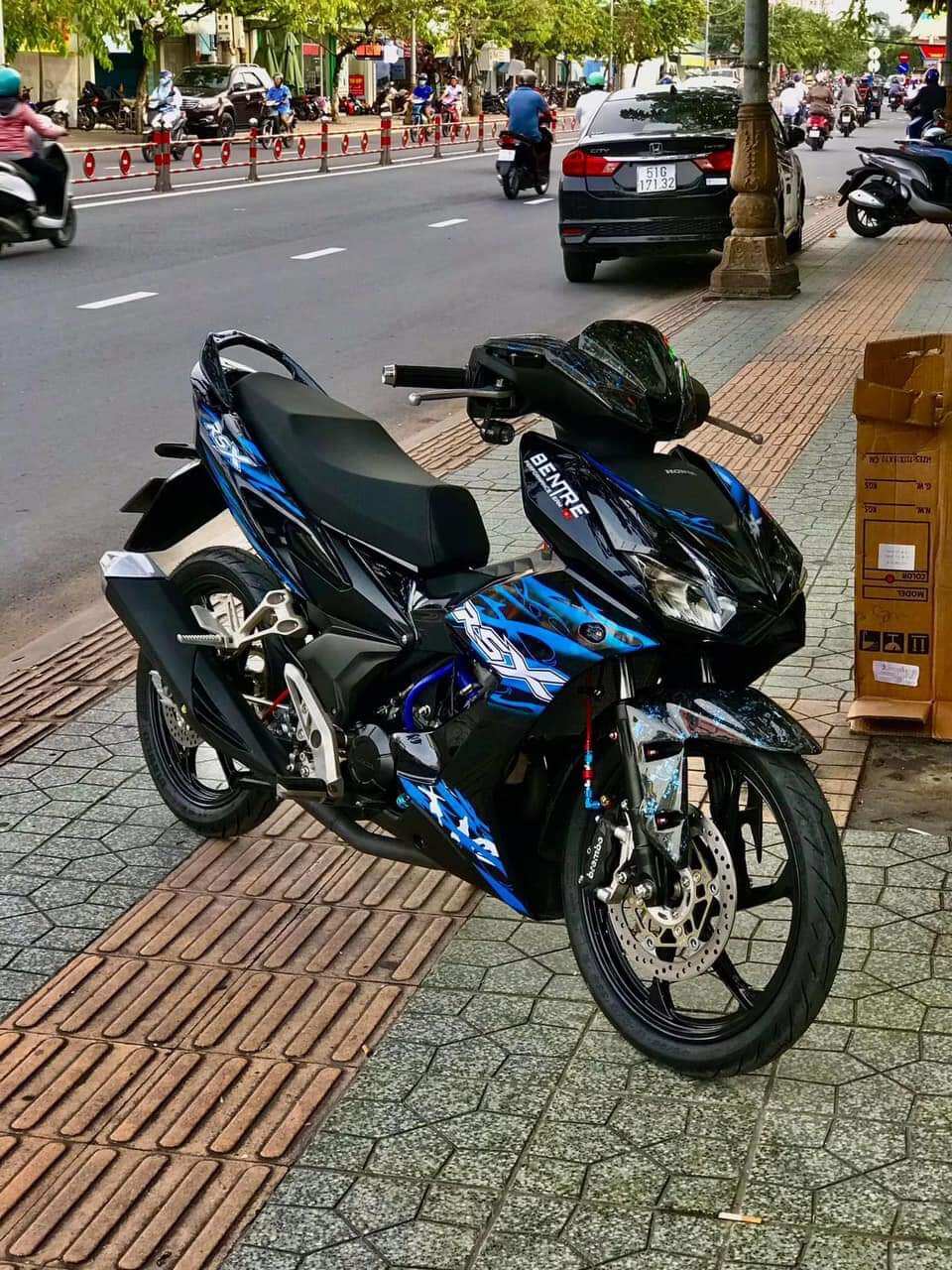 Tem rời Winner X lửa xanh dán xe đen,in trên decal 3 lớp cao cấp