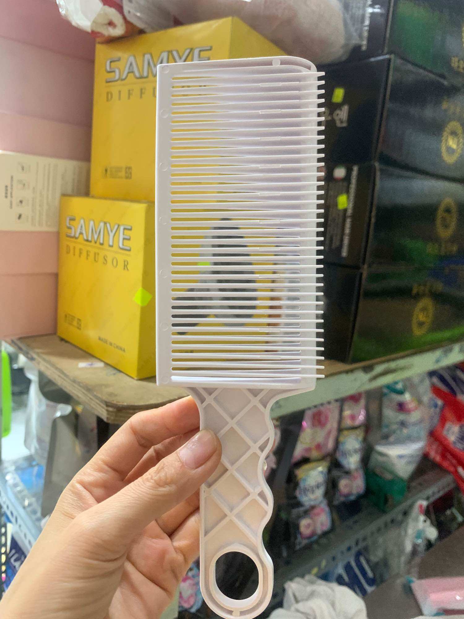 Lược cắt tóc nam đi khung barber