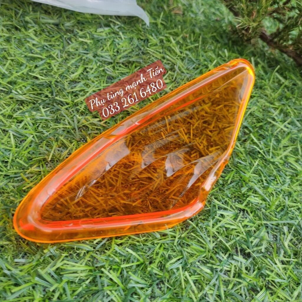 Cặp ốp xi nhan sau rs , wave a màu vàng