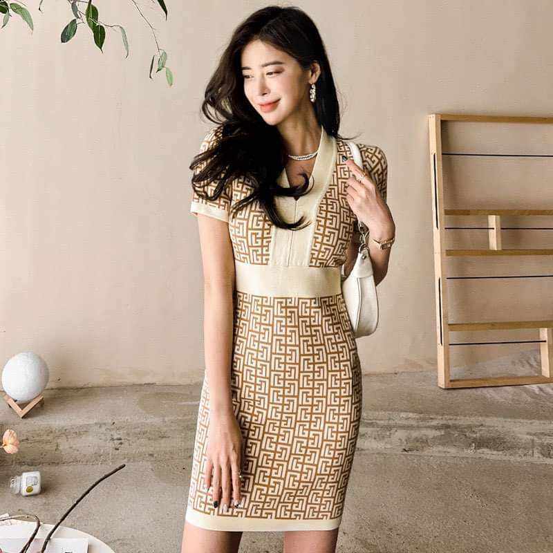 Đầm dệt kim Jacquard