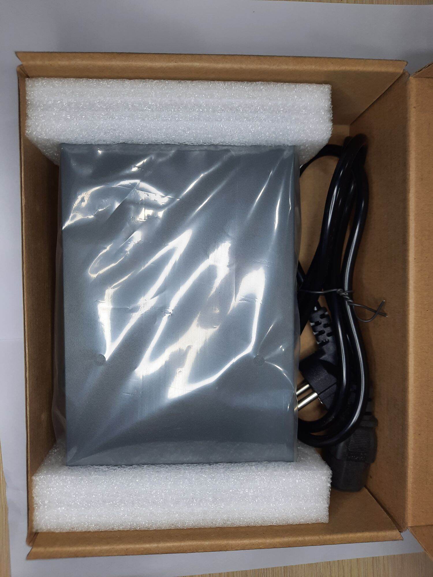 Switch 4 cổng PoE APtek  2 cổng Uplink SF1042P