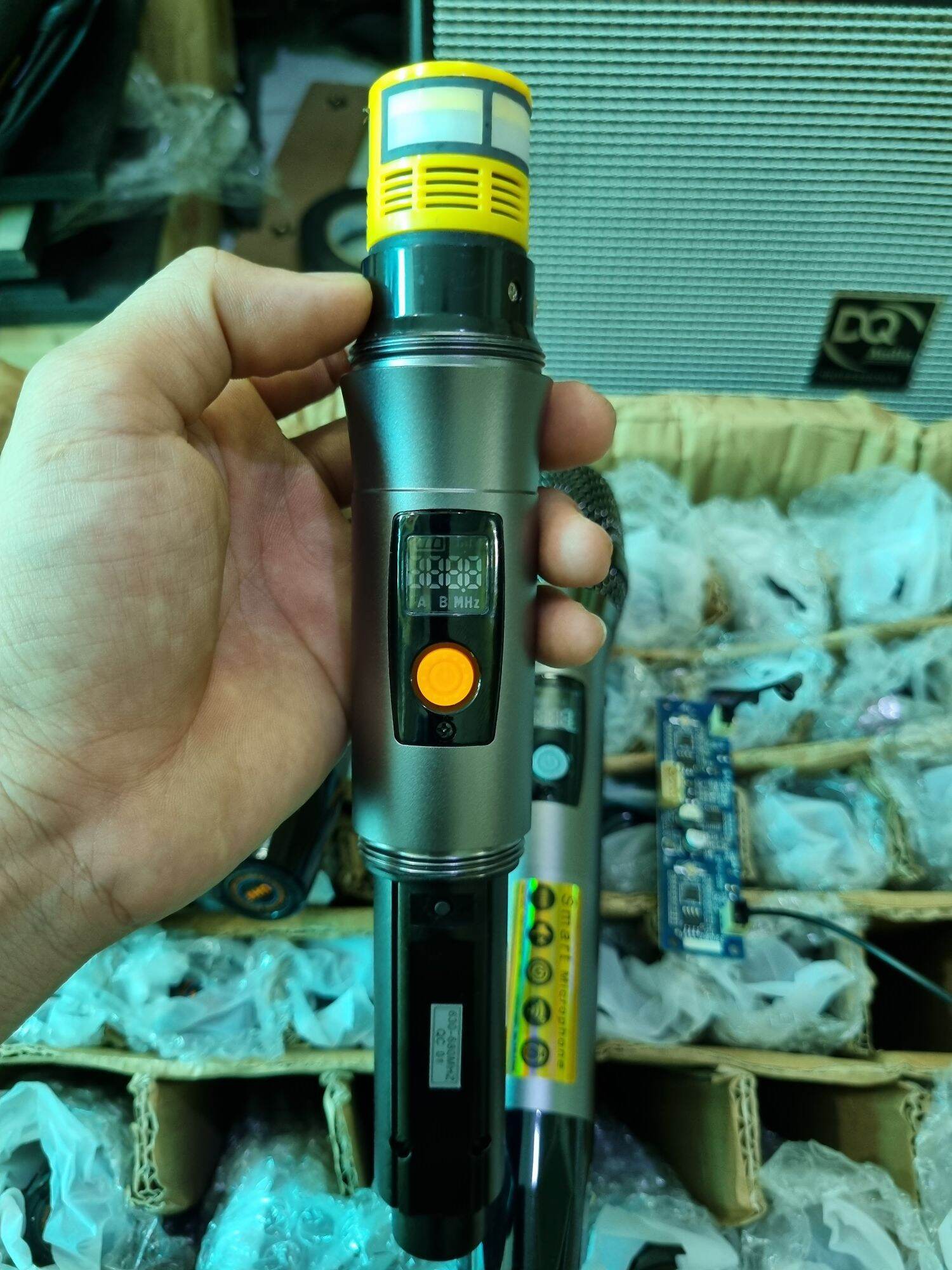 micro loa kéo t630 uhf xám, tiết kiệm pin