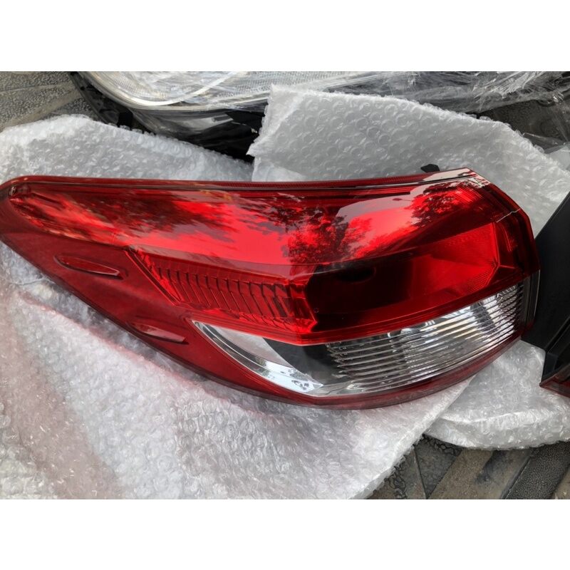 Đèn Hậu Vios 2019 không led