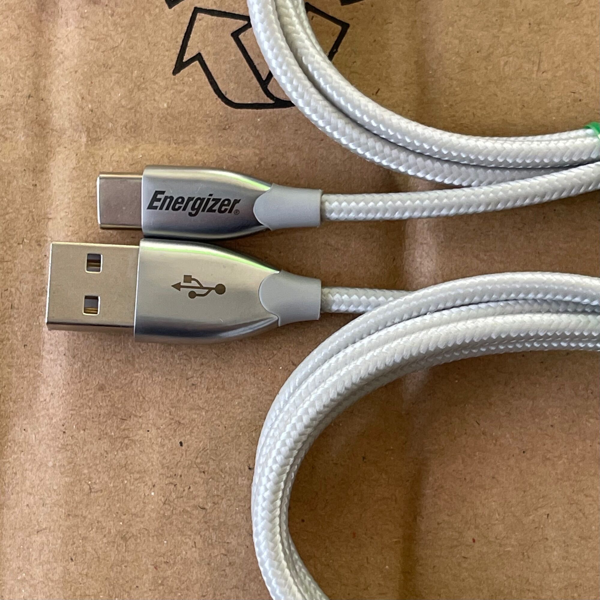 Cáp USB A Type C Energizer Bọc Dù Hỗ Trợ Sạc Nhanh 3A (No Box)