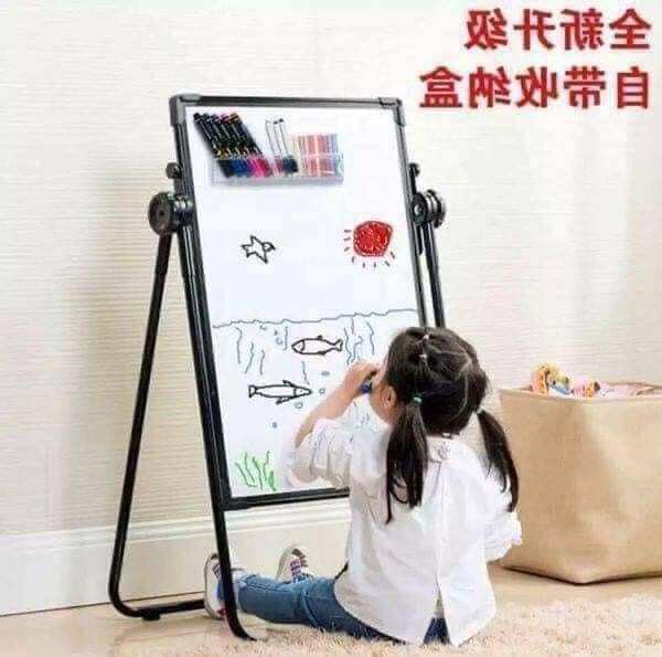 Bảng vẽ edu 2 mặt đứng, bảng vẽ mỹ thuật có thể gấp gọn cho bé thoả sức đam mê