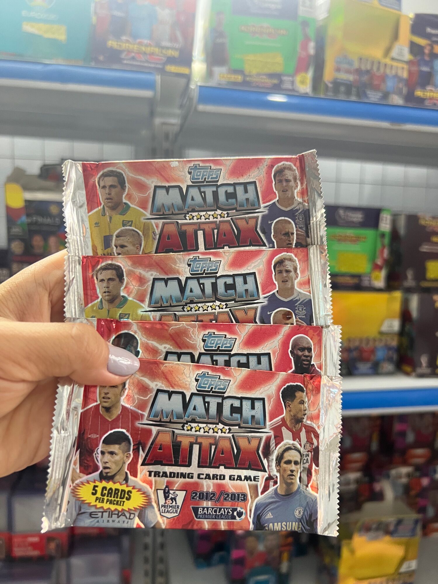 Gói Thẻ Lẻ Pack Lẻ Match Attax Mùa 12/13 ( Pack 5 Thẻ Săn Thẻ Huyền Thoại )