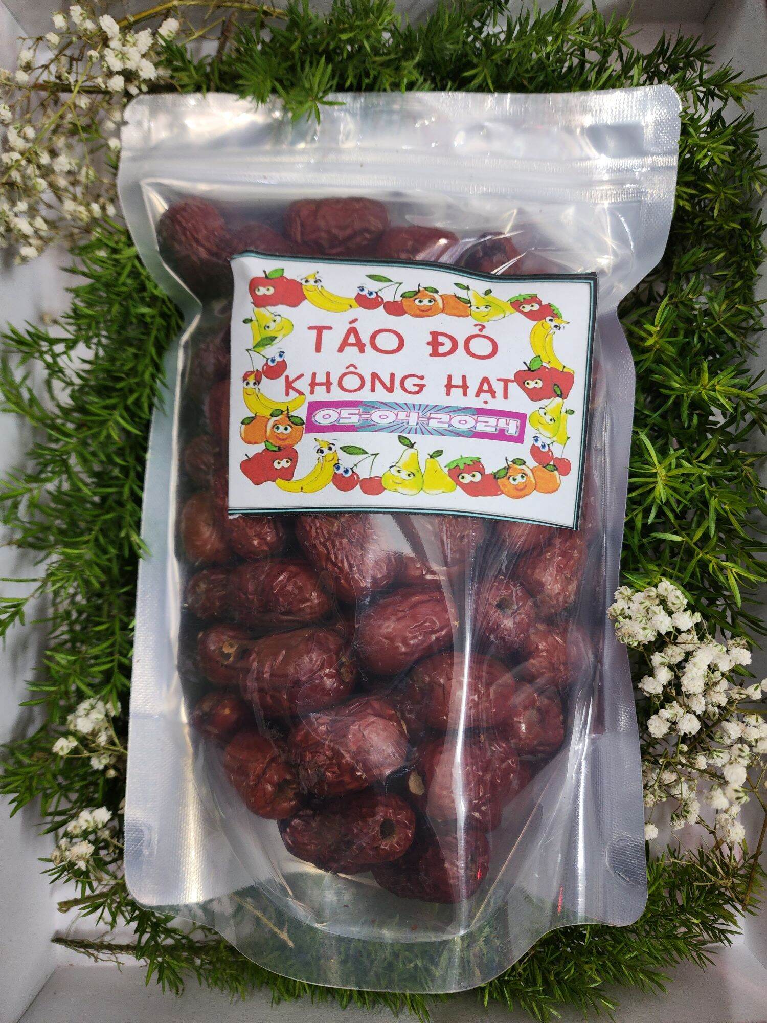 Táo đỏ không hạt ngọt loại 1-500gr