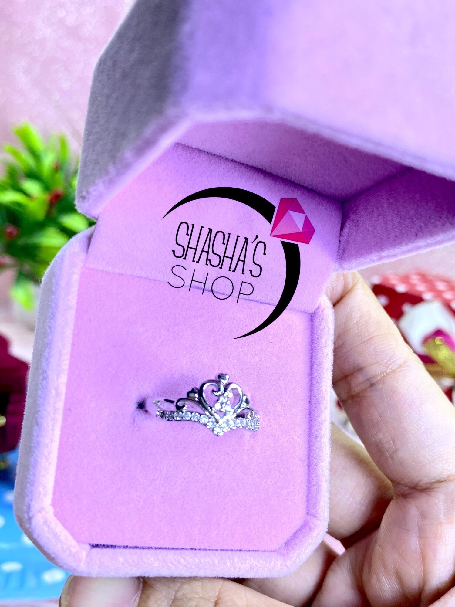 Nhẫn cao cấp đính đá chíu sáng dể thương