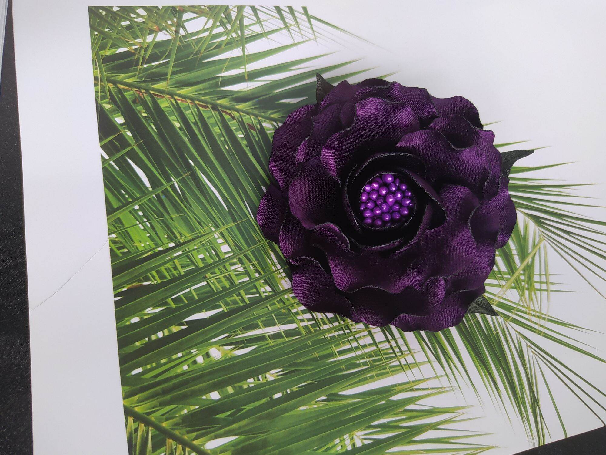 Hoa cài áo handmade Canto màu tím