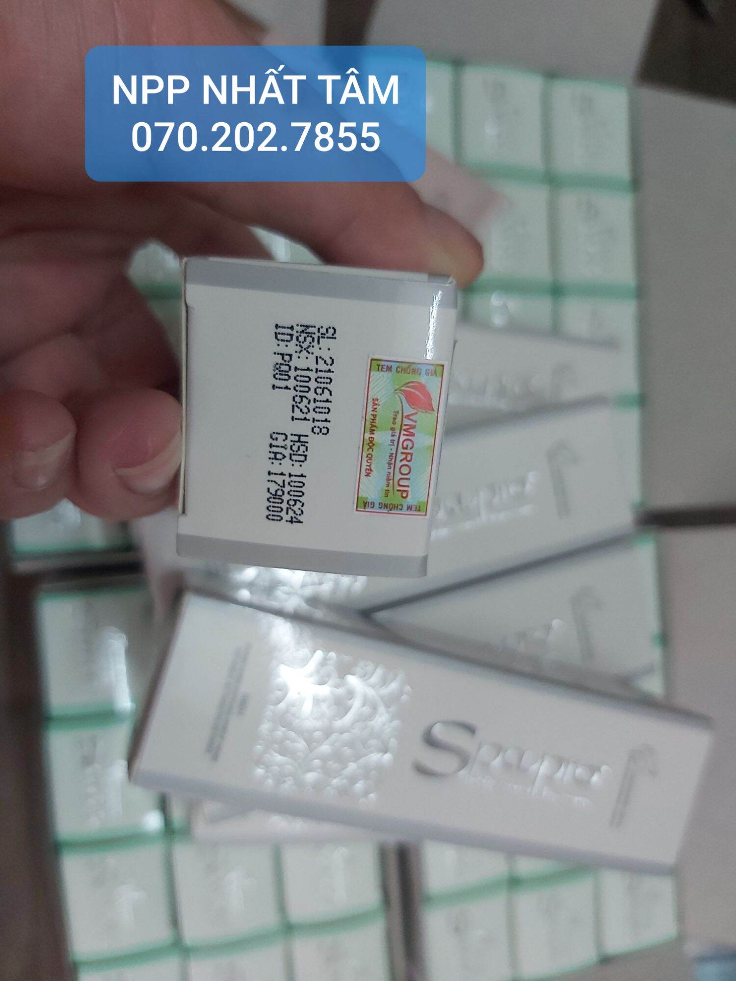KEM TRANG ĐIỂM LÀM TRẮNG DA BB SPAPRO 40G