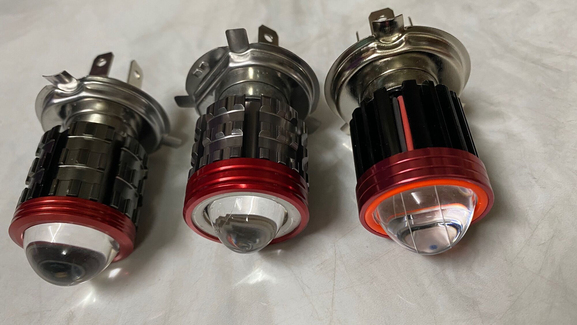 đèn H4 bi cầu có chế độ Flash