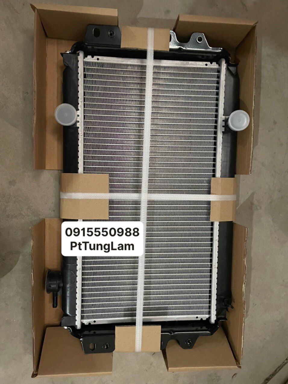 Két nước Suzuki carry 5tạ, suzuki7 chỗ, vinaxuki650kg hàng dầy 2,6cm
