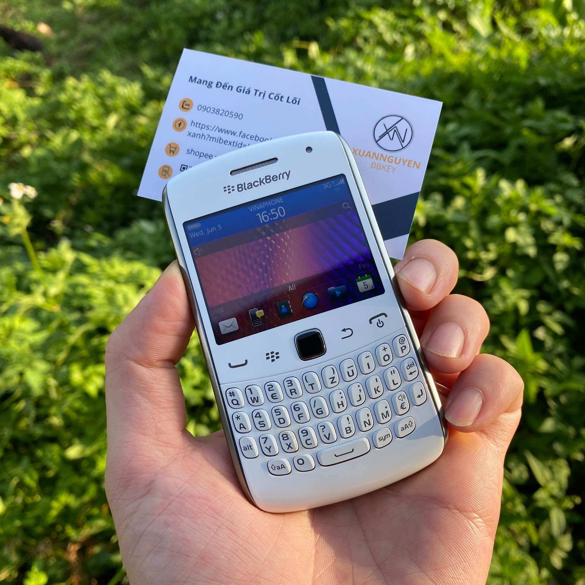 Blackberry Cuver 9360