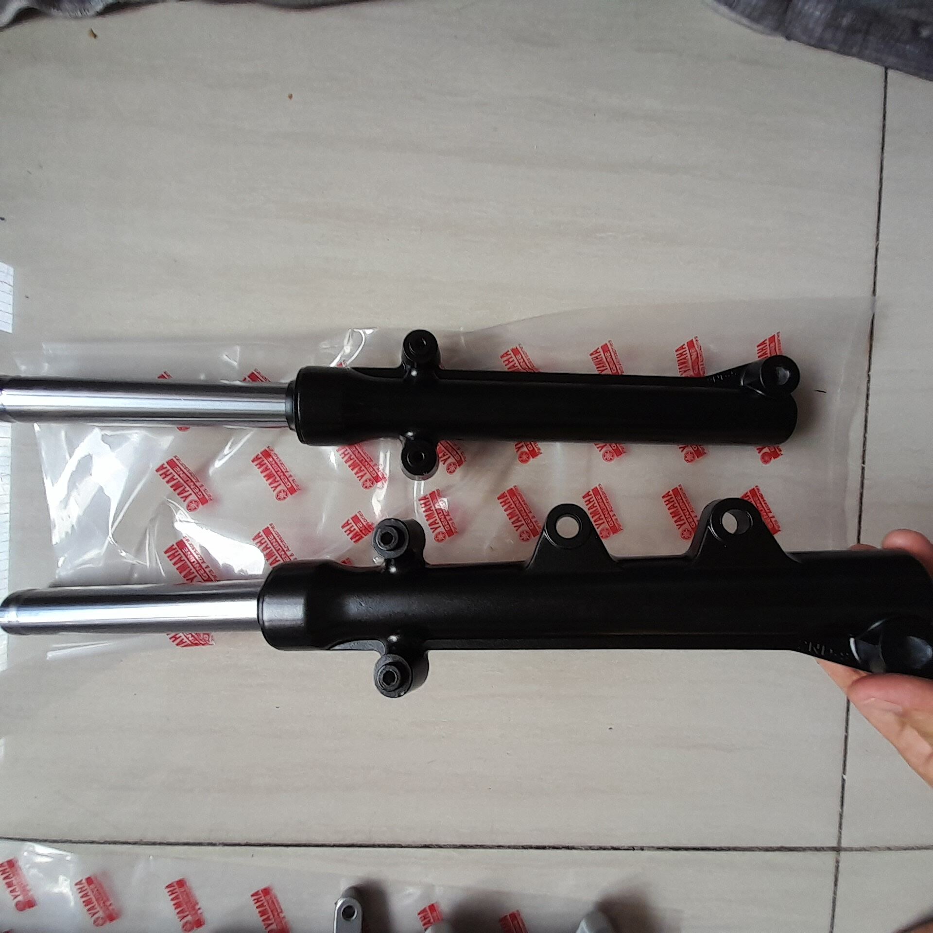 phuộc trước xe excenter 135 ( 2011 về sau)