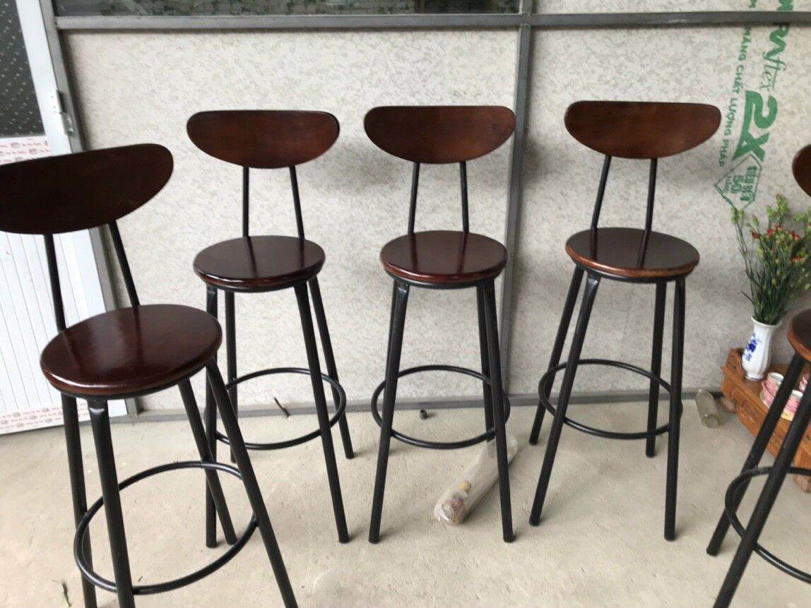 Ghế quầy bar mặt gỗ