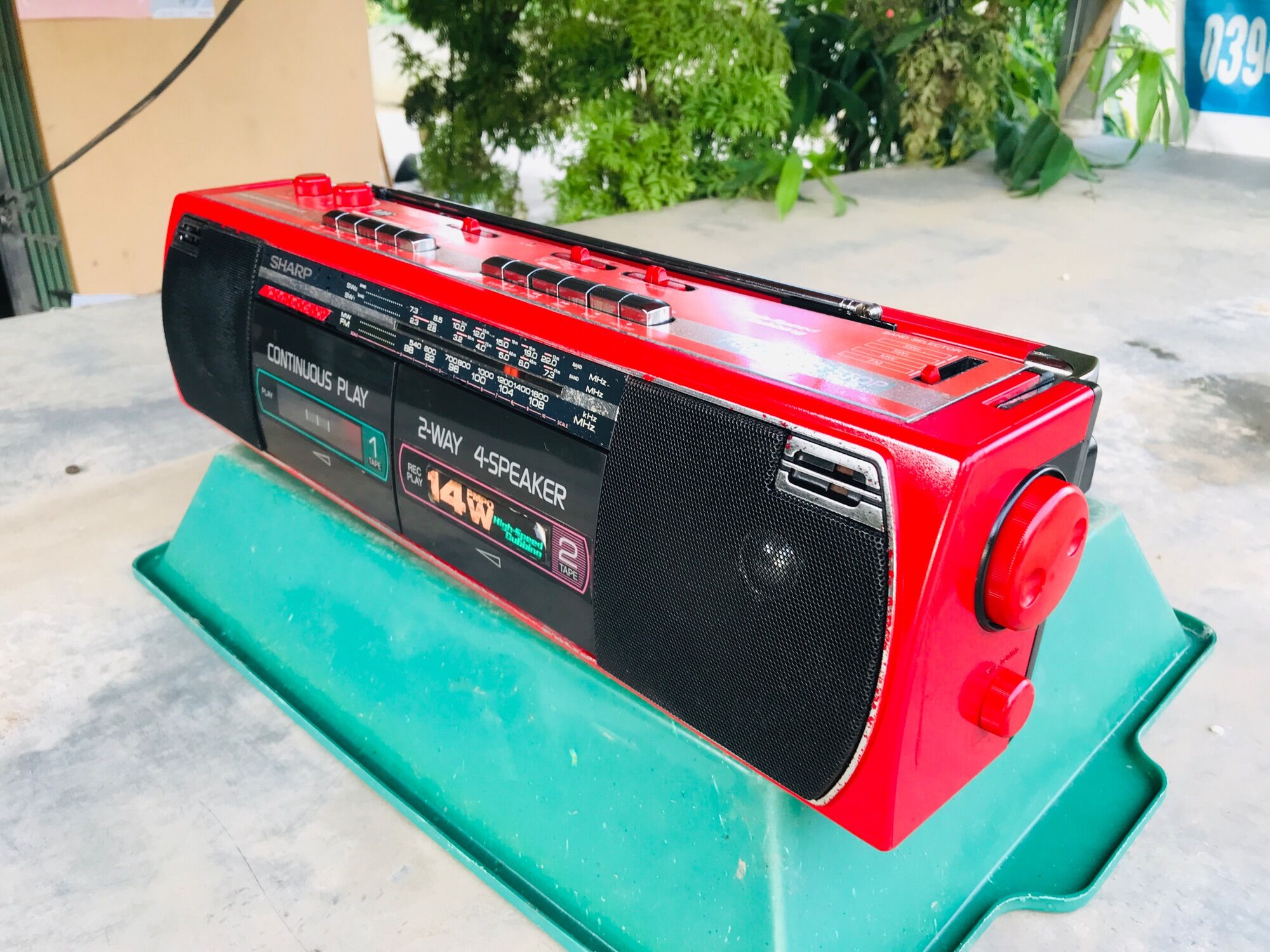 Đài sharp wq-267z màu đỏ