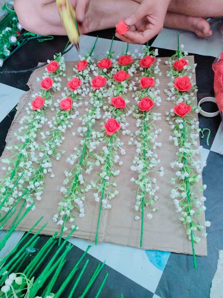Sỉ vòng đội đầu chụp ảnh kỷ yếu