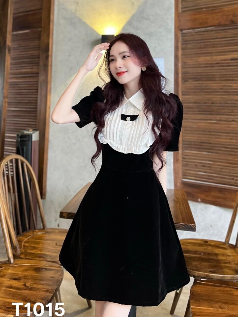 Đầm yếm xoè phối nơ xinh lung linh