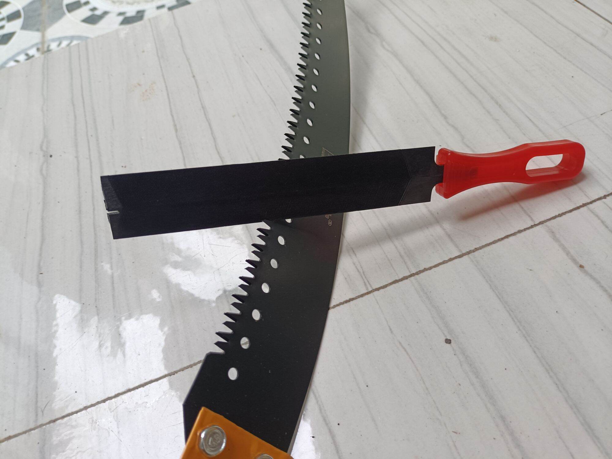 Dũa lưỡi cưa thép - Dk5