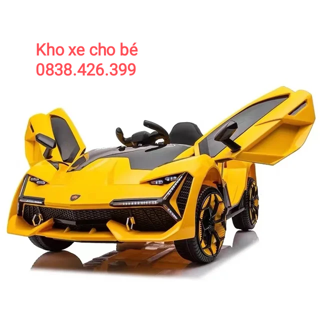 Xe ô tô điện đạp ga cho bé Lamborghini Aventador 3 động cơ có nhạc đèn 2  chế độ điều khiển tăng giảm tốc độ 