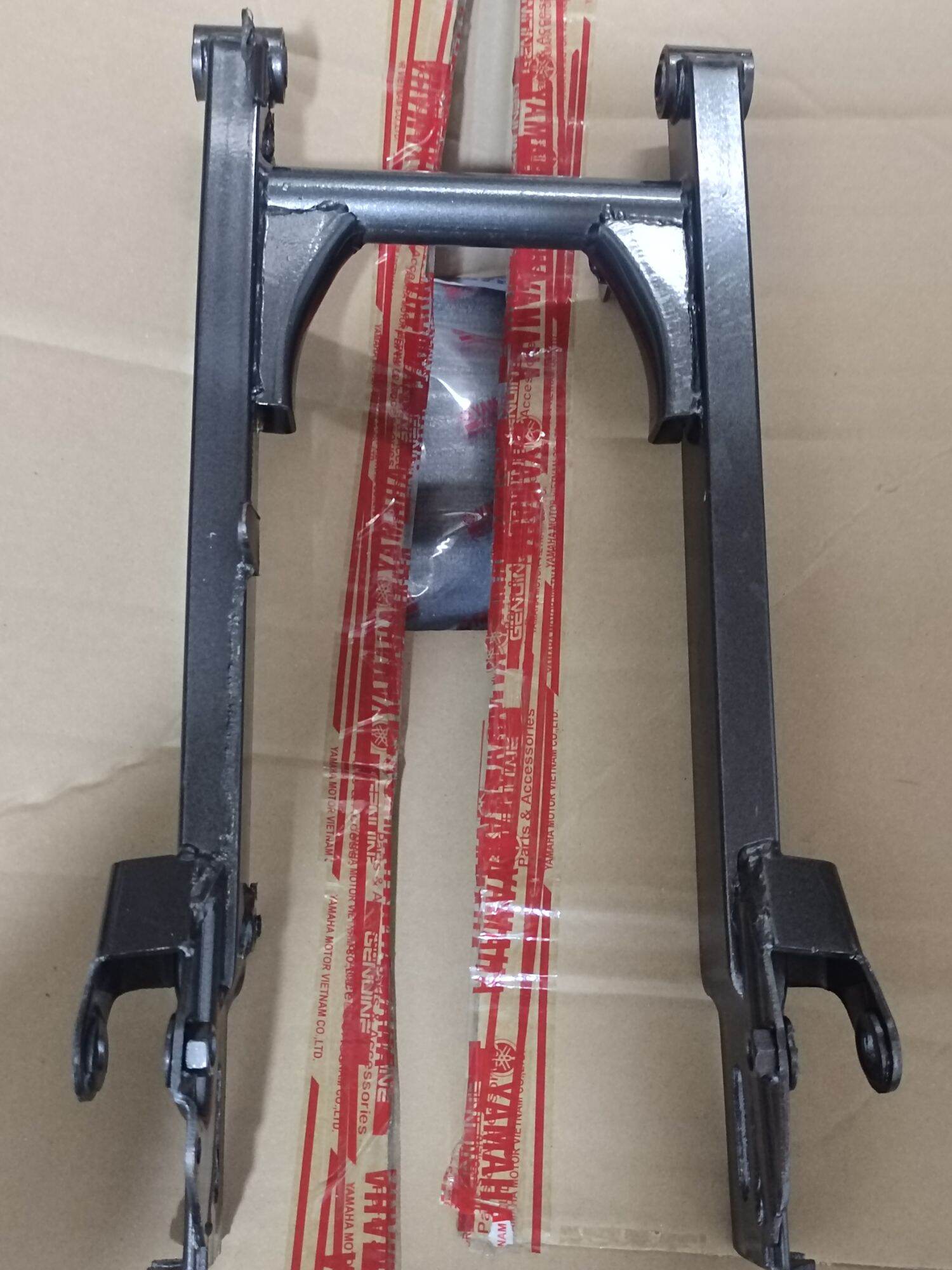 gấp sau ( càng sau ) yamaha Sirius.