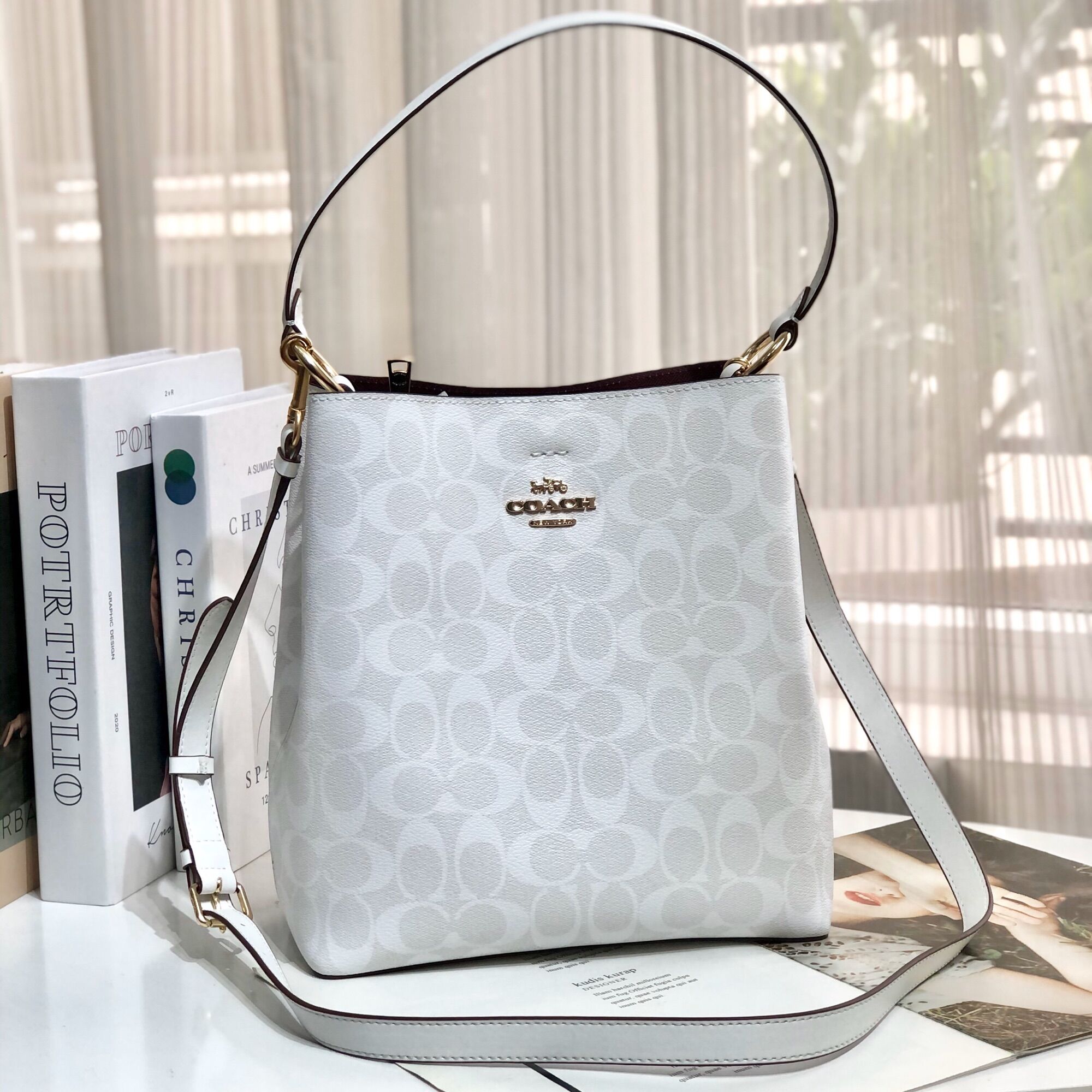 Túi Coach bucket dư xịn