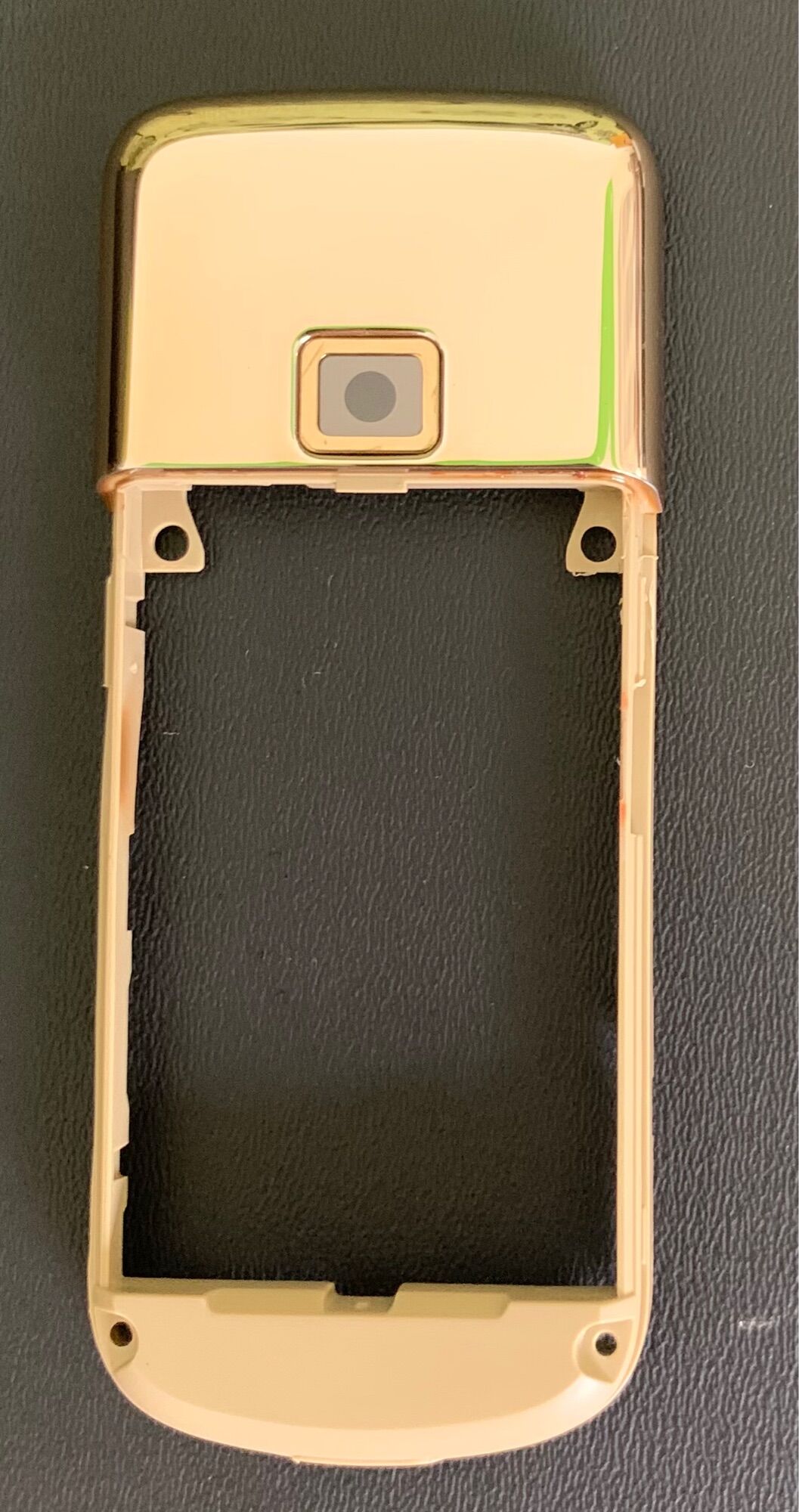 Gáy điện thoại nokia gold 8800