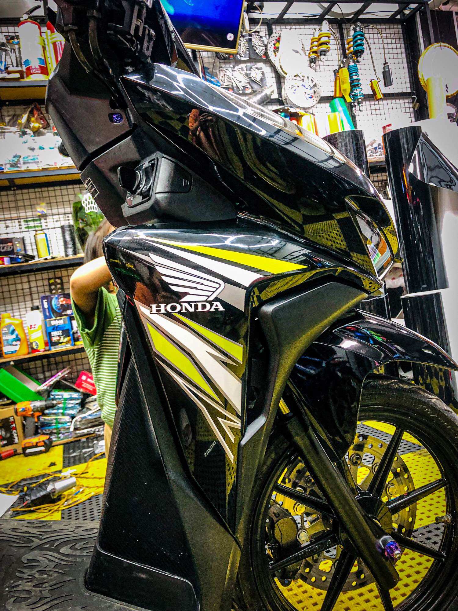 Tem xe vario tem chế