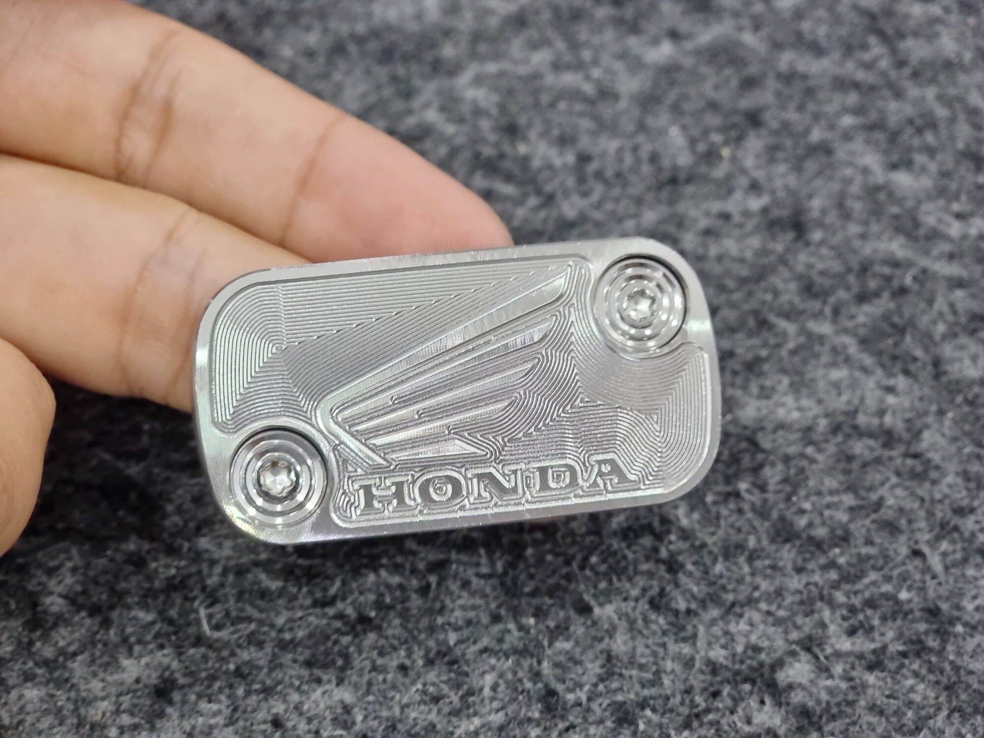nắp bình dầu tay thắng trước inox không gỉ