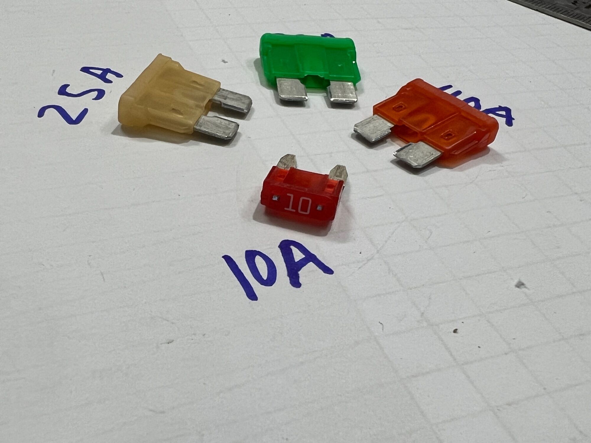 Set 10 cầu trì oto , xe máy các loại fuse