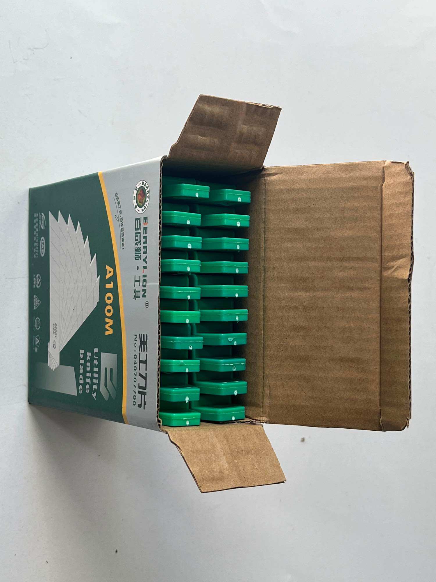 Lưỡi dao rọc giấy ( 1 vỉ gồm 10 lưỡi dao )