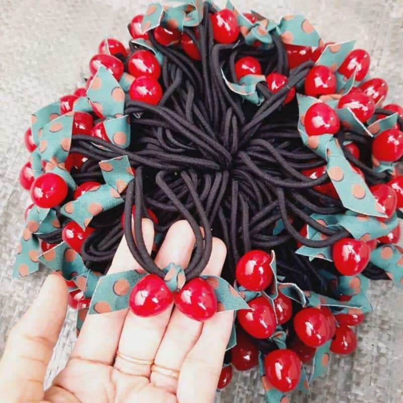 Dây cột tóc trái cherry xinh xắn (màu ngẫu nhiên)