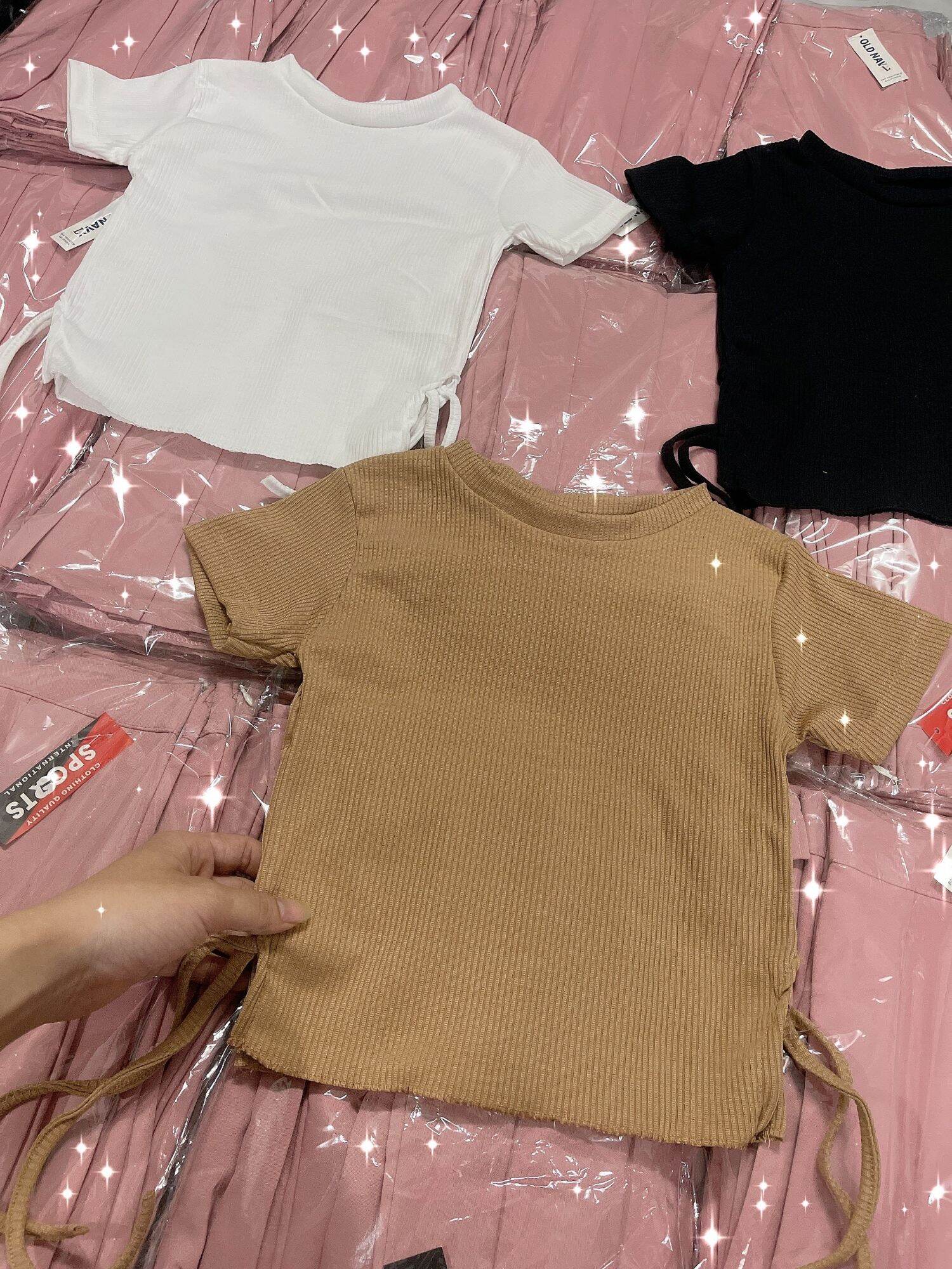 Áo kiểu croptop cột dây eo xẻ 2 bên