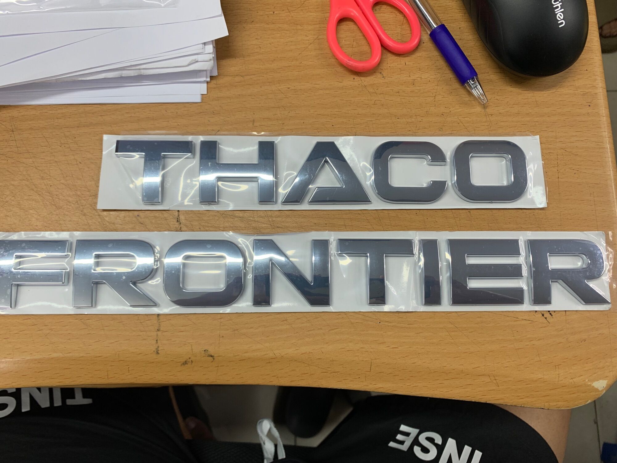 Chữ THACO Chữ FRONTIER mạ inox